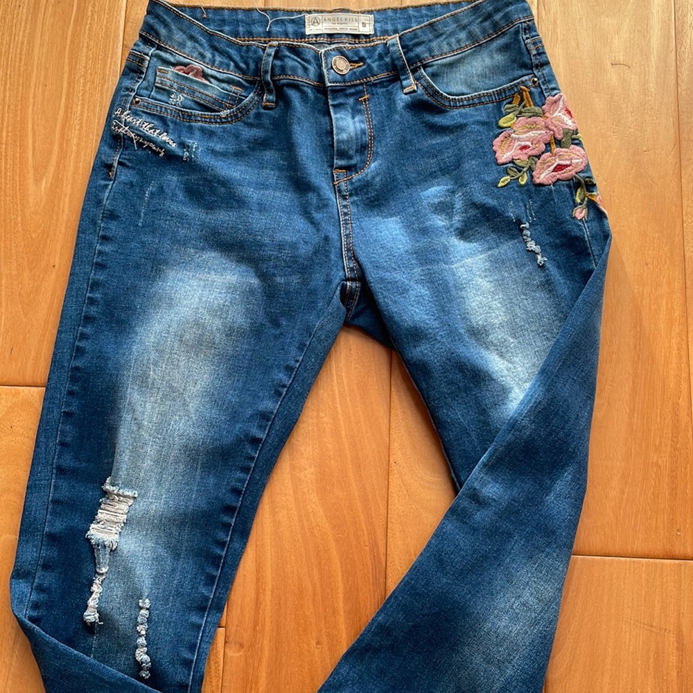 Flower embroidery soft jeans